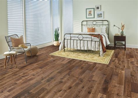 Deer Valley 5" Oak Engineered Hardwood Flooring | Bruce