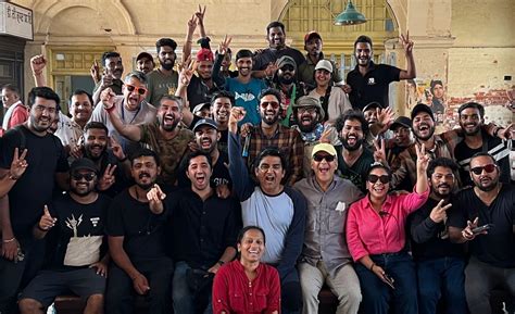 Vidhu Vinod Chopra announces new film 12th Fail. Vikrant Massey to play ...