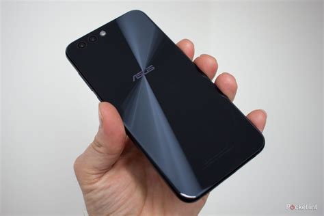 Compact Smartphone 的图像结果