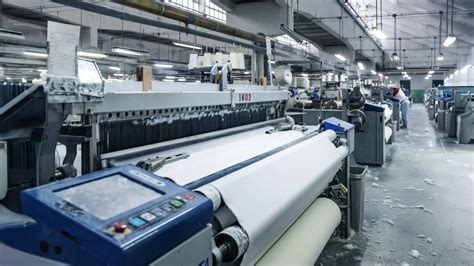 PMI360D-F130 Enables Continuous Material Flow in Textile Machines