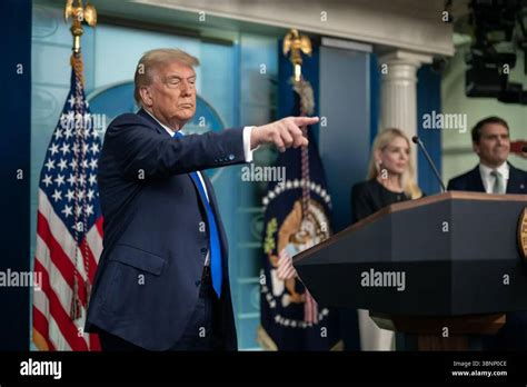 President Trump Press Conference 的图像结果