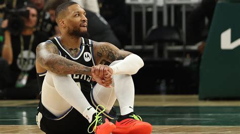 Damian Lillard injury: Bucks guard suffers torn Achilles tendon