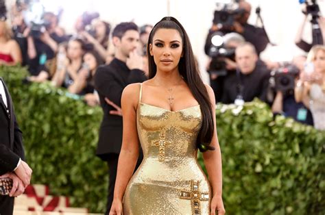 Kim Kardashian under fire for writing post on maximising fat loss | The ...