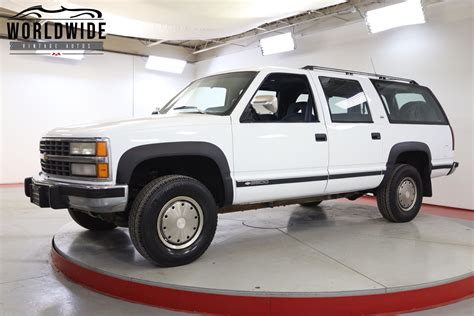 1992 Chevrolet Suburban | Worldwide Vintage Autos