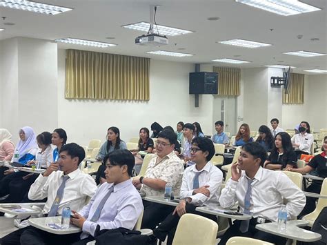 International College Sharing