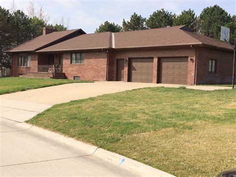 135 Rosewood Dr, Aurora, NE 68818 | Zillow
