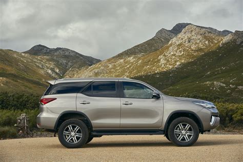 Toyota Fortuner (2016) First Drive - Cars.co.za