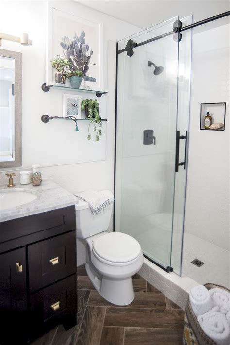 Tiny Master Bathroom Ideas: Transforming Small Spaces into Stunning ...