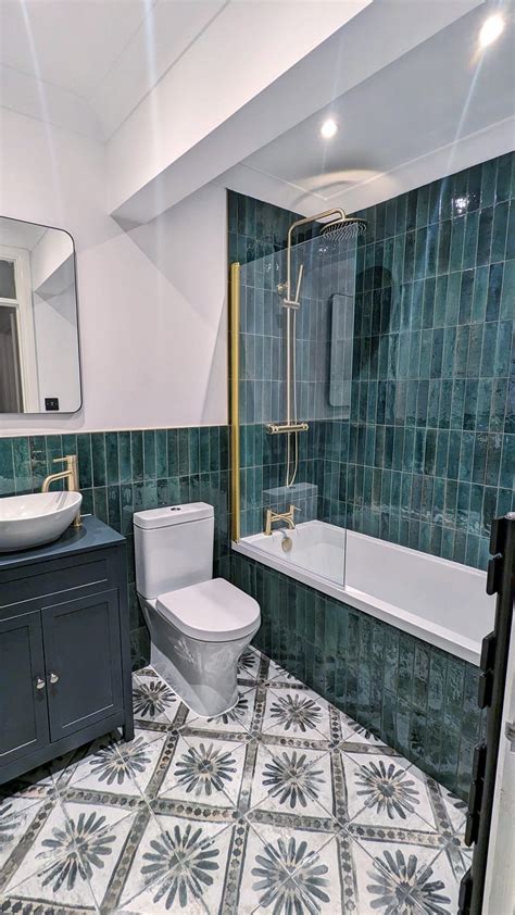 Vintage Green Tile Bathroom
