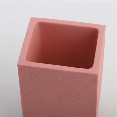 Buy Colour Refresh Essence Polyresin Tumbler with Metal Stand from Home ...