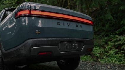 Rivian R1T Interior Layout & Technology | Top Gear