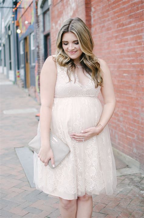 Maternity Wedding Guest Style | Best Maternity Special Ocassion Dresses ...