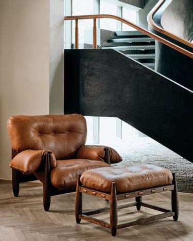 Modern Leather Sofas – Premium Seating Solutions by Magari