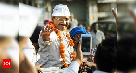 Aam Aadmi Party lodges complaint against malicious posters: Ahbaab ...