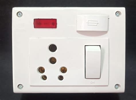 16A 1 Socket & 1 Switch Extension Box with Indicator, 16A Plug & 15 ...
