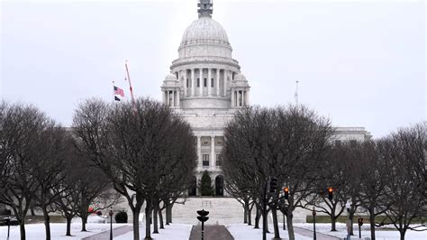 Could a bill changing misdemeanor sentences protect immigrants in RI?