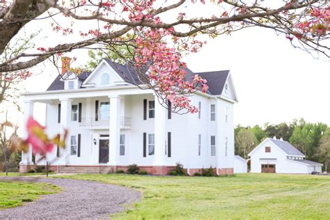 Gallery 1 — White Oak Manor