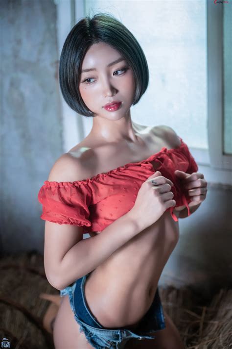 BLUECAKE - Booty Queen - Jean "88 photos" - Cosplaytele