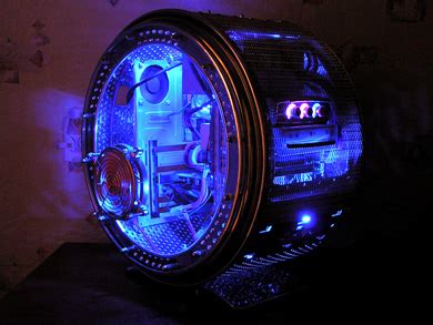 Futuristic Computer Case 的图像结果