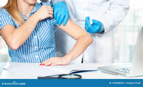 Flu Shot Injection 的图像结果