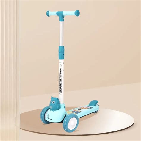 Road Runner Ryder Ace Scooter For Kids With PU LED Wheels
