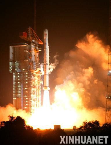 中国成功发射第五颗北斗导航卫星(组图)_新浪军事_新浪网