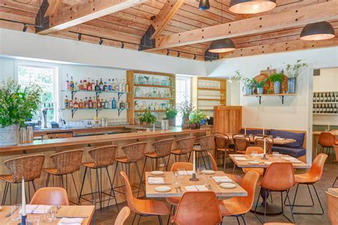 Léon 1909, a Provençal-style Eatery, Transforms Former Shelter Island Bank