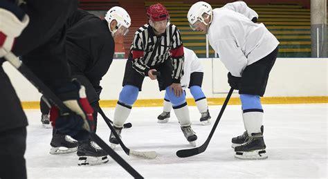 Hockey World 的图像结果