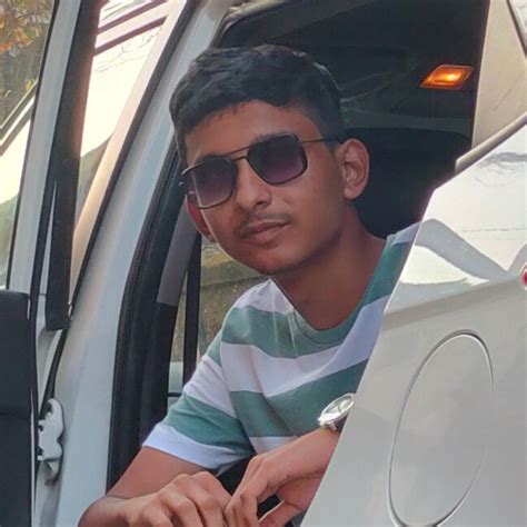 Meet the Team - Rivi