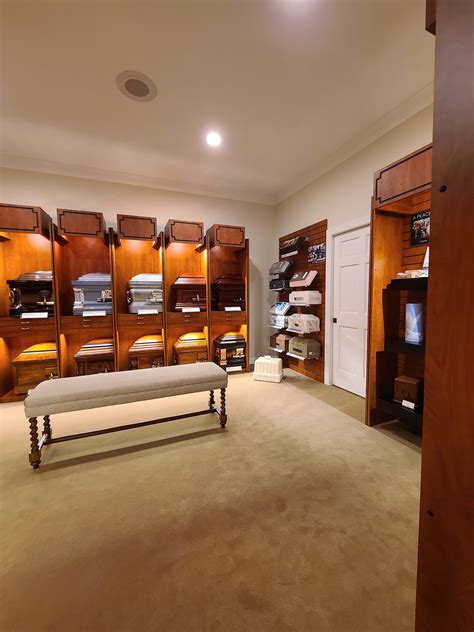 LOUDOUN FUNERAL CHAPEL & CREMATORY - Leesburg VA - Hours, Directions ...