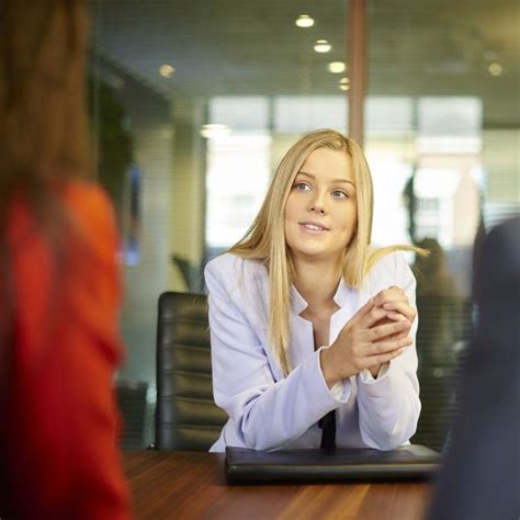 US B-School Rankings:  Land Your Dream Job