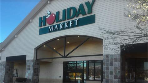HOLIDAY MARKET - Redding CA - Hours, Directions, Reviews - Loc8NearMe