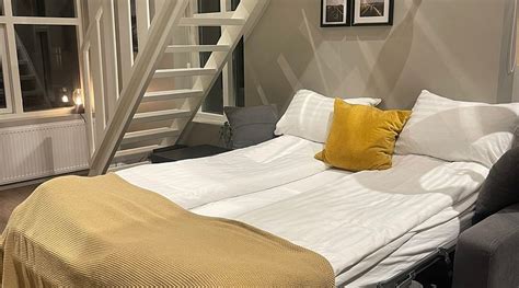 RAY OF SUNSHINE HAFNARGATA (Keflavik) - Hotel Reviews, Photos, Rate ...