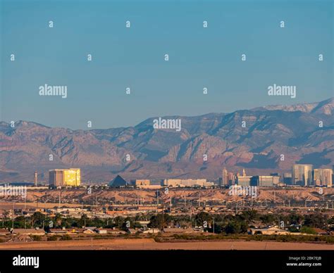 Las vegas architecture sunrise hi-res stock photography and images - Alamy