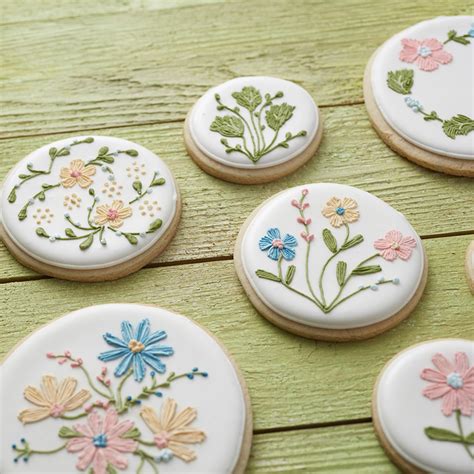 Spring Mother's Day Cookies - Wilton