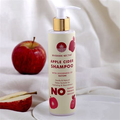 Get Cucumber Extract and Green Tea Face Wash - 100 ml at ₹ 249 | LBB Shop