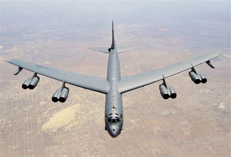 Amazing facts about the Boeing B-52 Stratofortress - Crew Daily