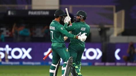 T20 World Cup: Late blows from Asif Ali seal third win for Pakistan ...