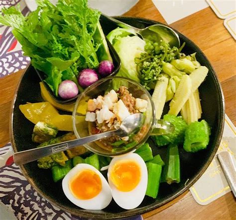 KUB KAO KUB PLA - EMPIRE TOWER, Bangkok - Sathorn - Restaurant Reviews ...