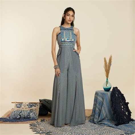 IVORY JUMPSUIT | The Mahal