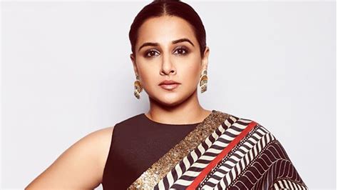 Vidya Balan’s contemporary chevron print JJ Valaya sari is the stand ...