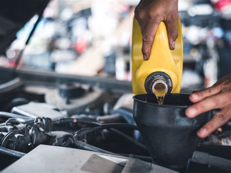 Does Costco Do Oil Changes?