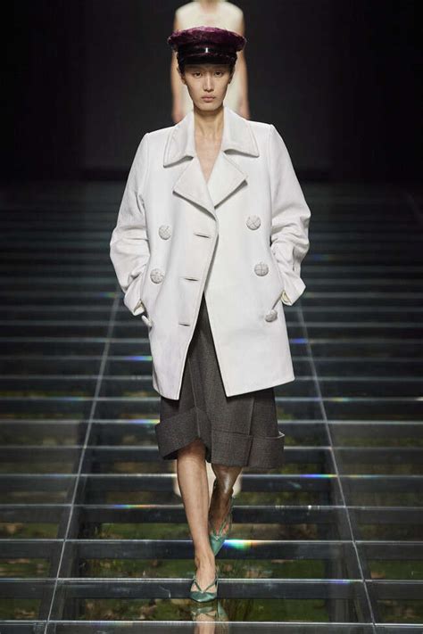 GRAZIA'S A/W 2024 Trend Report: Tailored Pea Coats With A Mod Twist ...