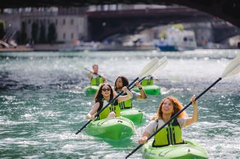 Kayaking in Chicago | A Local Guide to Paddling