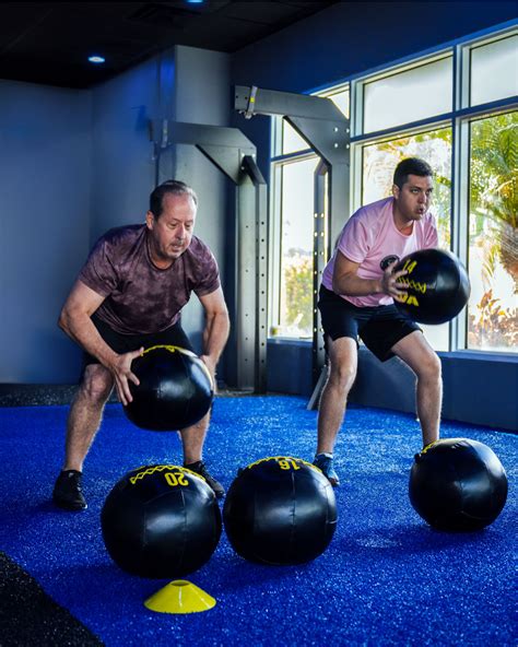 Circuit Training vs. HIIT: Discover the Best Workout at SWEAT440