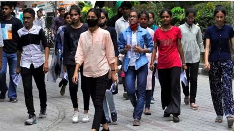 NEET PG Cut off 2025: Qualifying Percentile & Speciality Wise Ranks ...