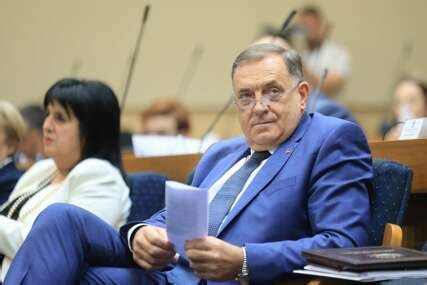 ZAHVALAN STANIVUKOVIĆU Dodik se obratio poslanicima u NSRS, žestoko ...
