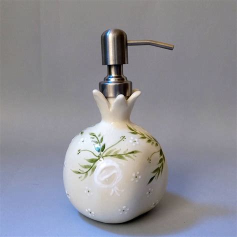 Vintage look soap dispenser white – Artofit