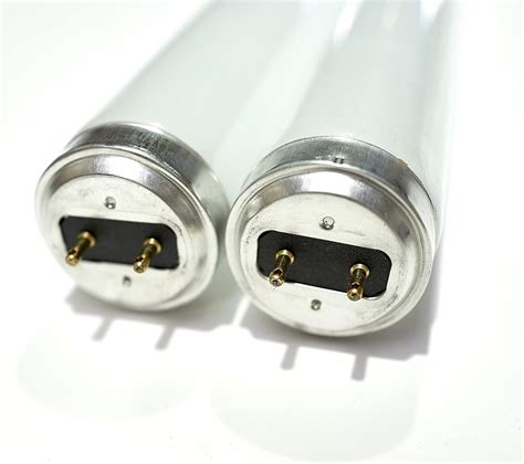 LUMACTIV F40CW (2 Pack) 40 Watt T12 Fluorescent Tube - Amazon.com