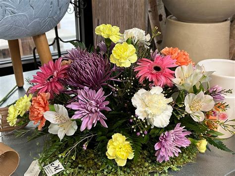 Exclusive Easter Arrangement Class -Limit of 30 people. , 3400 N 12th ...